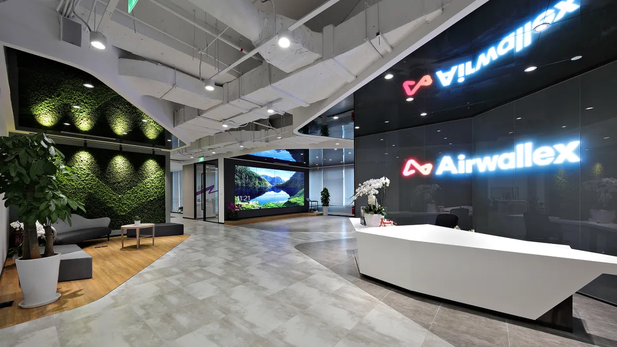 The Truth About Airwallex's Unicorn Status： A Deep Dive