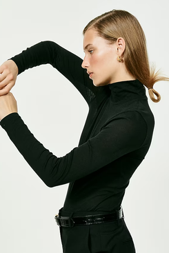 Best Women's Petite Turtlenecks 2025: Stylish & Affordable
