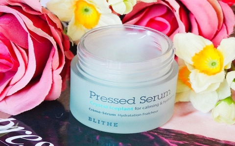 Blithe Pressed Serum Gold Apricot: Glow Like Never Before