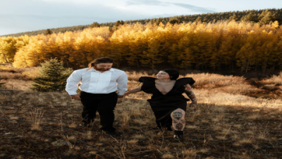 Fall Engagement Photo Outfits for Guys: 10 Stylish Ideas