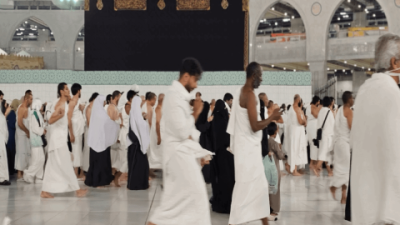 What to Say When Wearing New Clothes? Complete Dua Guide