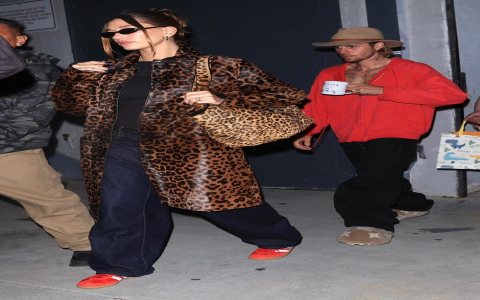 Best Street Fashion Magazine: Urban Style Trends 2025