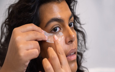 Essence Depuff Eye Serum: Reveal Brighter, Youthful Eyes
