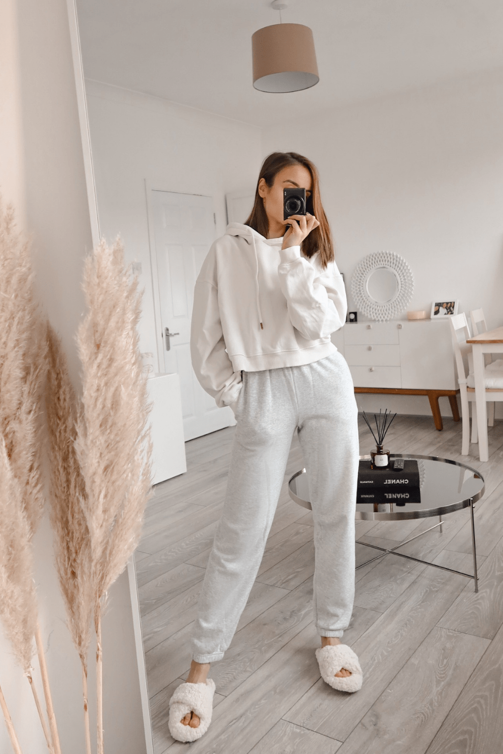 Cozy Loungewear Essentials: Home Outfit Styling Tips