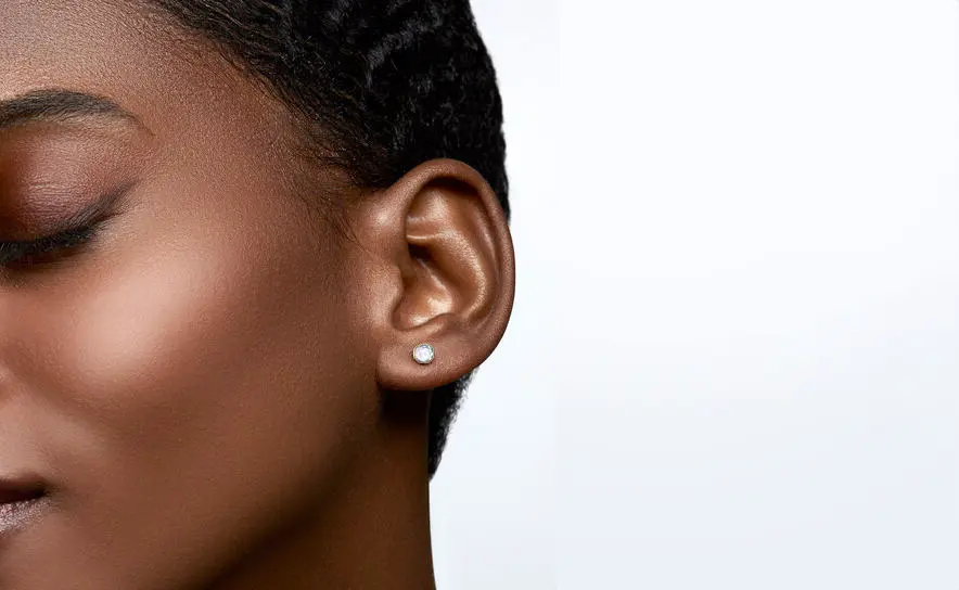 7 Best Solid Gold Nap Earrings You Can Sleep In