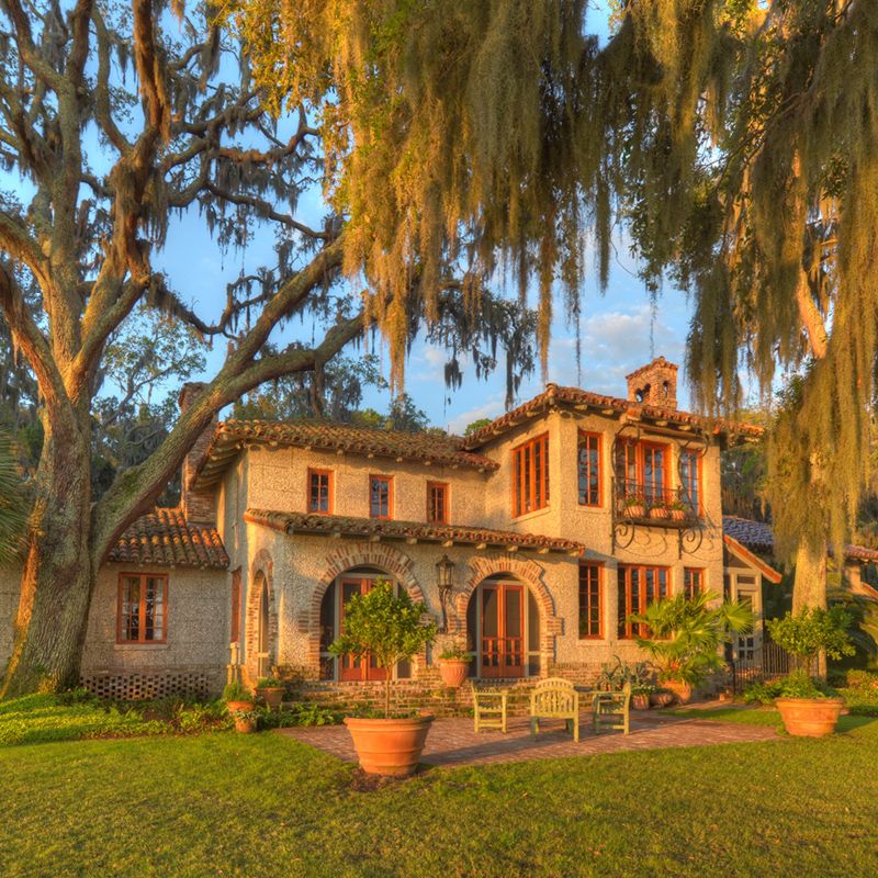 Find Stunning Mediterranean Style Homes for Sale Today