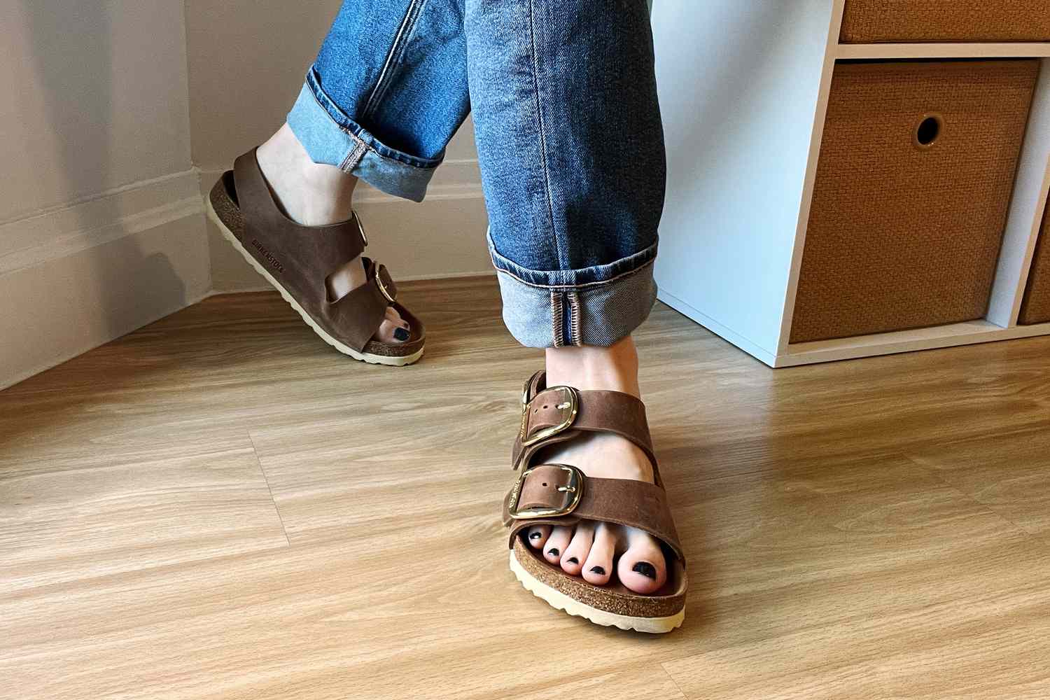 Womens Wooden Sandals – Stylish & Comfortable Picks