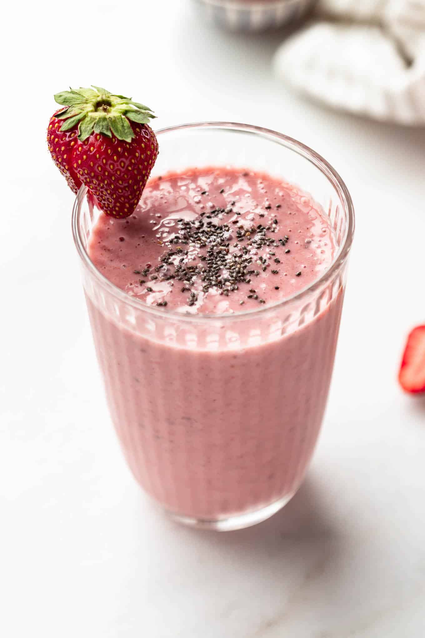 How Many Chia Seeds in a Smoothie? Perfect Amount Guide