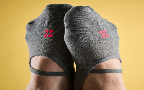 Best Gripper Socks Pilates Fans Swear By in 2025: The Ultimate Buyer’s Guide
