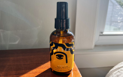 Difference Between Hair Oil and Serum: Benefits & Frizz Control Tips