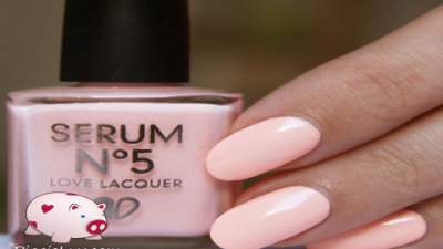 What's the Difference Between Top Coat and Nail Serum?