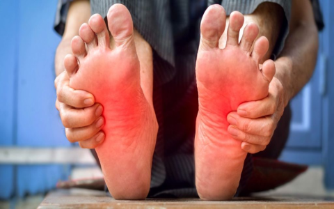 How to Walk Barefoot Safely: Tips for Beginners