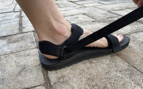 Blank Canvas Sandals: Stylish Comfort for Every Step