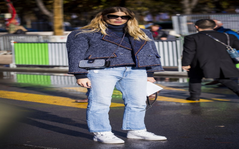 Long Tongue Sneakers: Trendy Styles You Can’t Miss