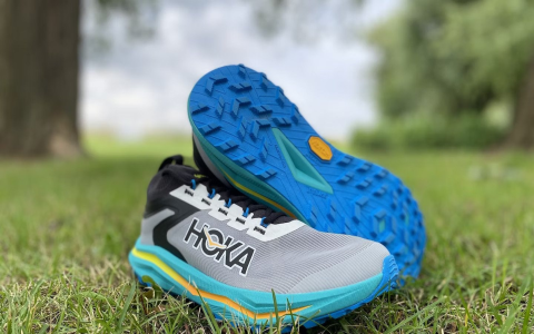Top Shoes to Lose Weight: Best Walking Gear & Fitness Tips