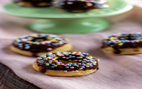 Easy Donut Glaze Recipe Without Powdered Sugar at Home