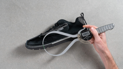 New Balance Men's 624 Review: Durable Walking Shoes & Comfort Features