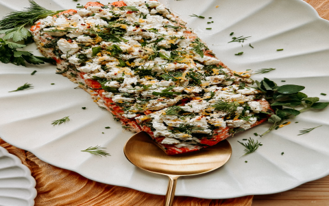 Horseradish Crusted Salmon Recipe: Easy Oven Baked Fish with Herb Crust