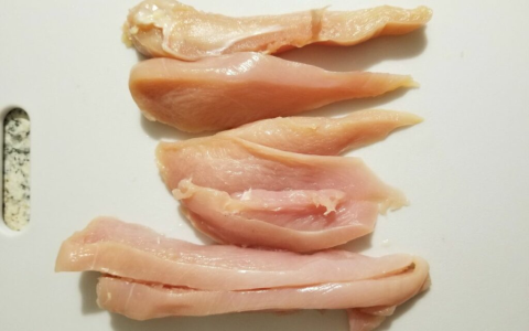 How Much Do Two Chicken Breasts Weigh? Exact Average Weight