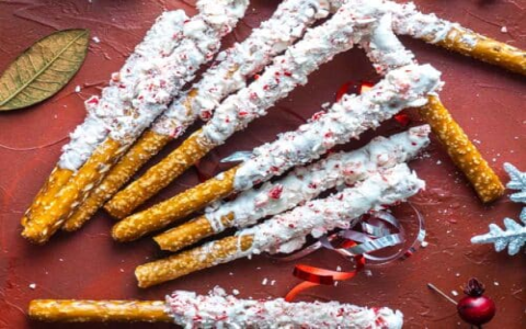 How to Make Delicious Chocolate Dipped Peppermint Sticks