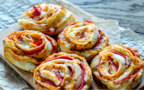 Top 10 Appetizers That Go Well with Pizza You Must Try