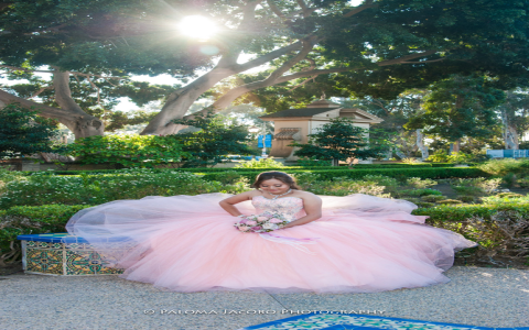 25 Stunning Quince Picture Poses for Perfect Photos