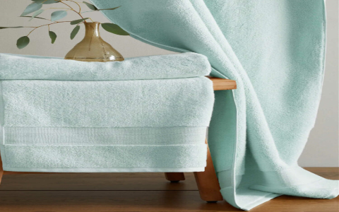 Parachute Towels Review: Soft Towels and Bathroom Essentials