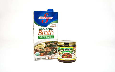 Organic Gourmet Vegetable Bouillon for Natural Vegan Broth and Low-Sodium Flavor