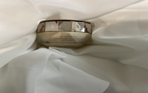 Clé de Peau Wrinkle Smoothing Serum Supreme: Youthful Skin Now