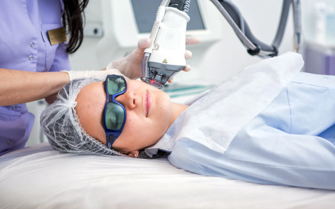 7 Best Serums for Red Light Therapy That Actually Work