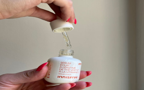 Can I Put Niacinamide Serum in the Fridge? Experts Say