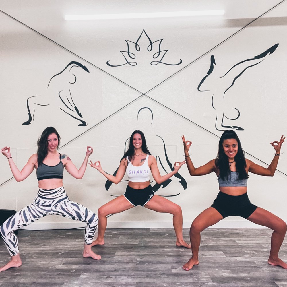 Top Hot Yoga Fort Walton Classes with Vinyasa & Bikram Styles