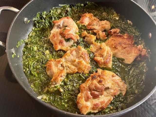 Quick & Easy Weeknight Dinner: Herby Skillet Chicken with Greens