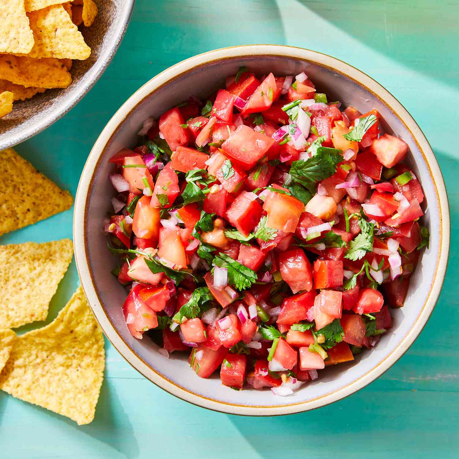 Best Tailgate Food for Hot Weather: Easy Recipes & Cool Picnic Snacks