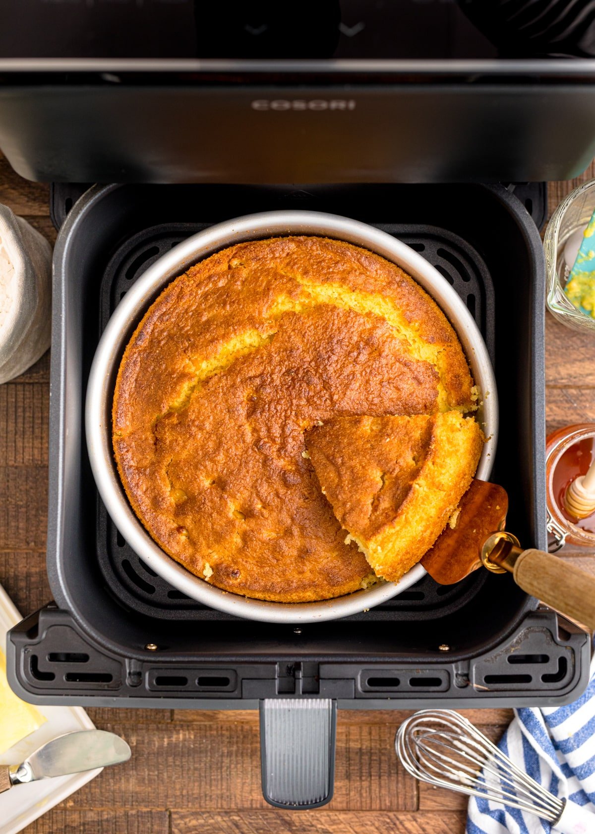 How to Make Cornbread in an Air Fryer: Easy & Crispy Recipe