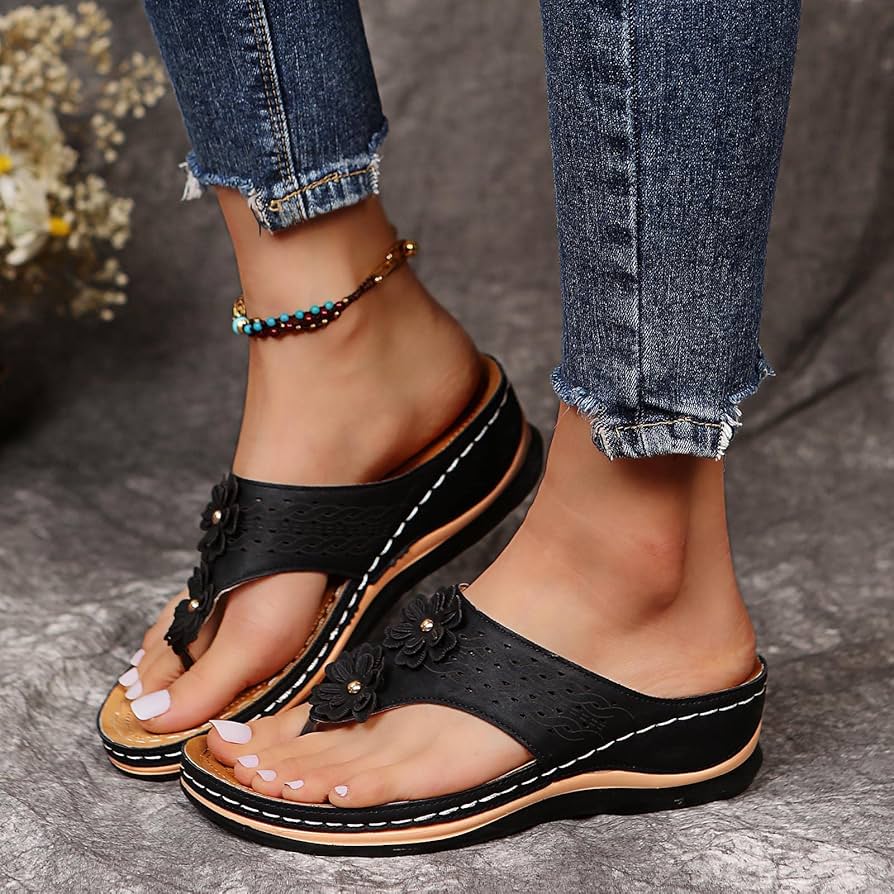 Best Footbed Thong Sandals for All-Day Comfort & Style