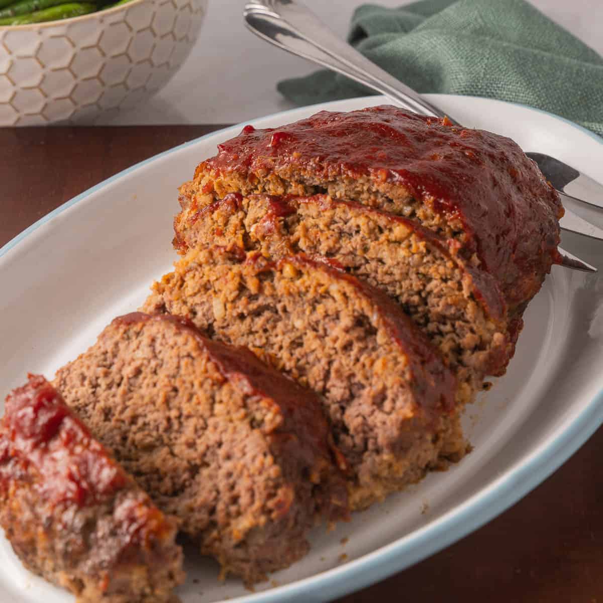 Can I Make a Meatloaf Without Eggs? Easy Eggless Recipes!