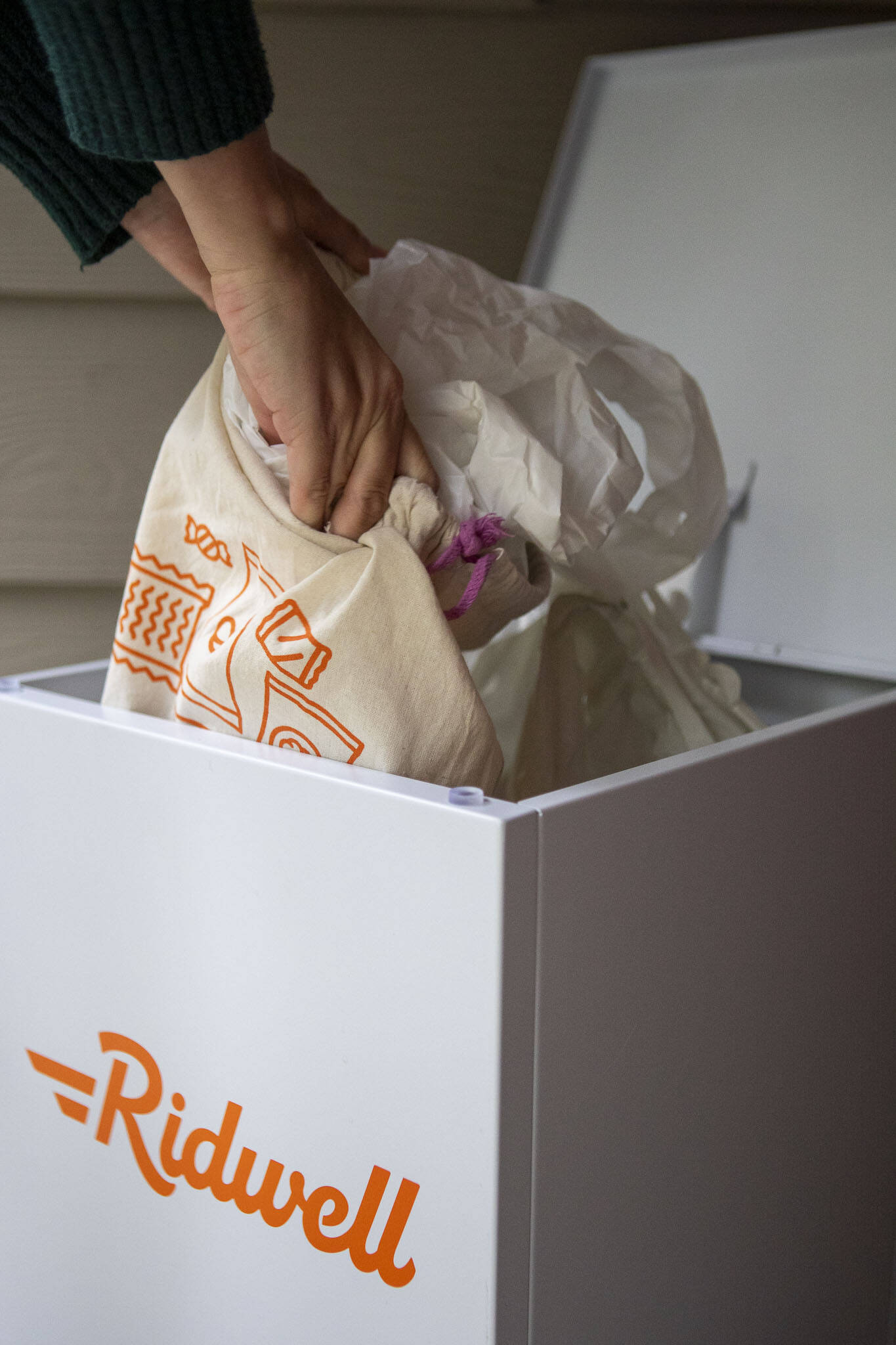 Ridwell Reviews: Is Customer Service Worth the Recycling Fee?