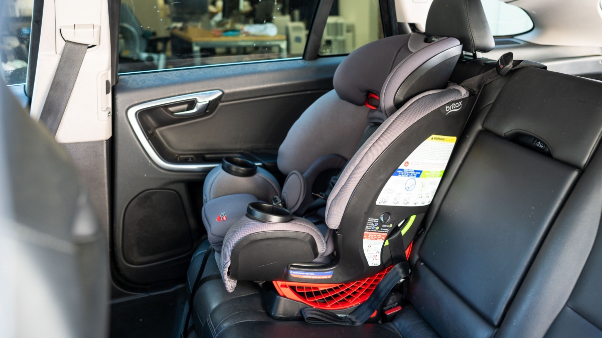 Best Car Seat Britax Reviews: Compare ClickTight & Installation