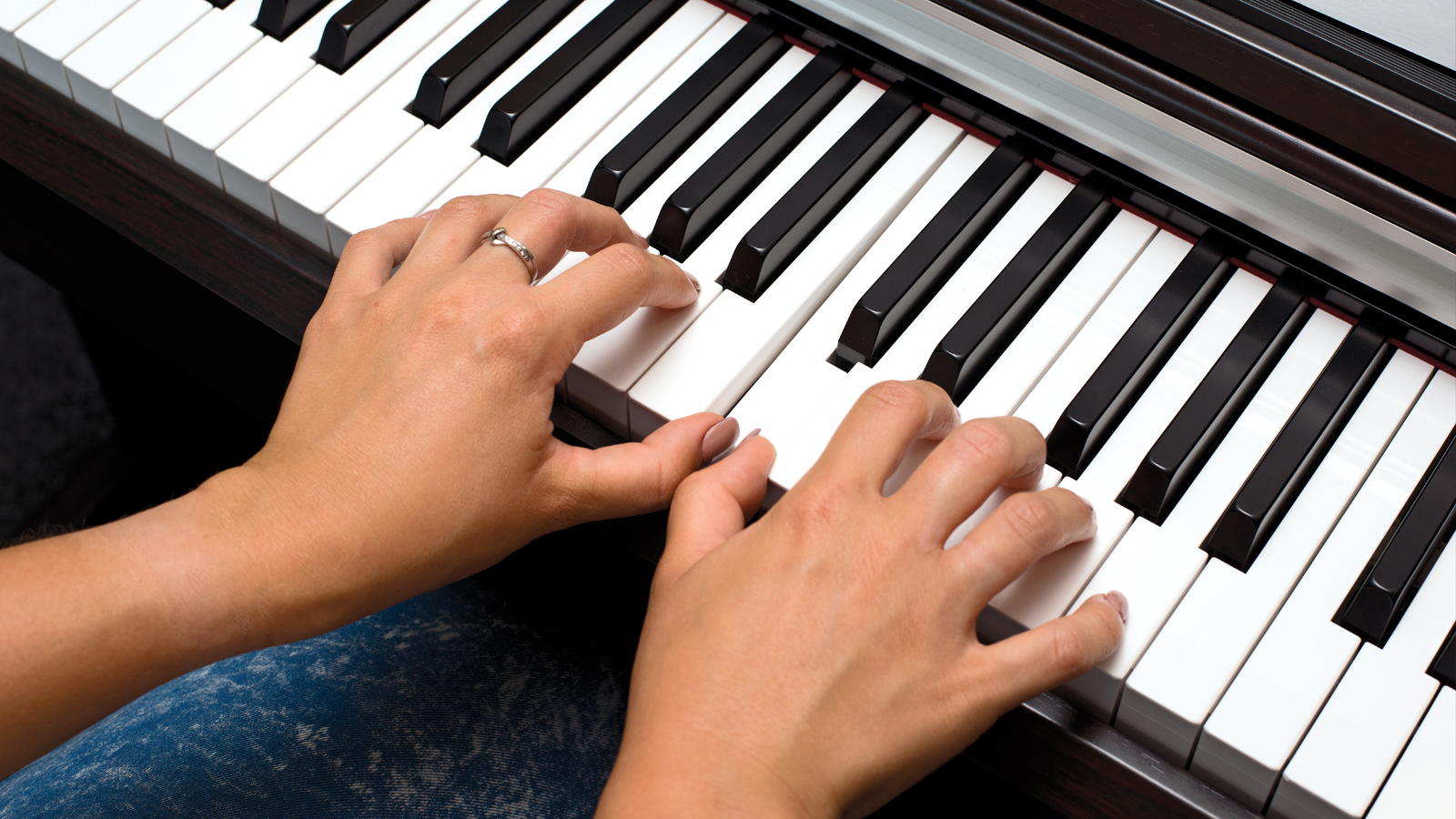 Top Piano Keyboard Reviews: Best Keyboards & Buying Guide 2025