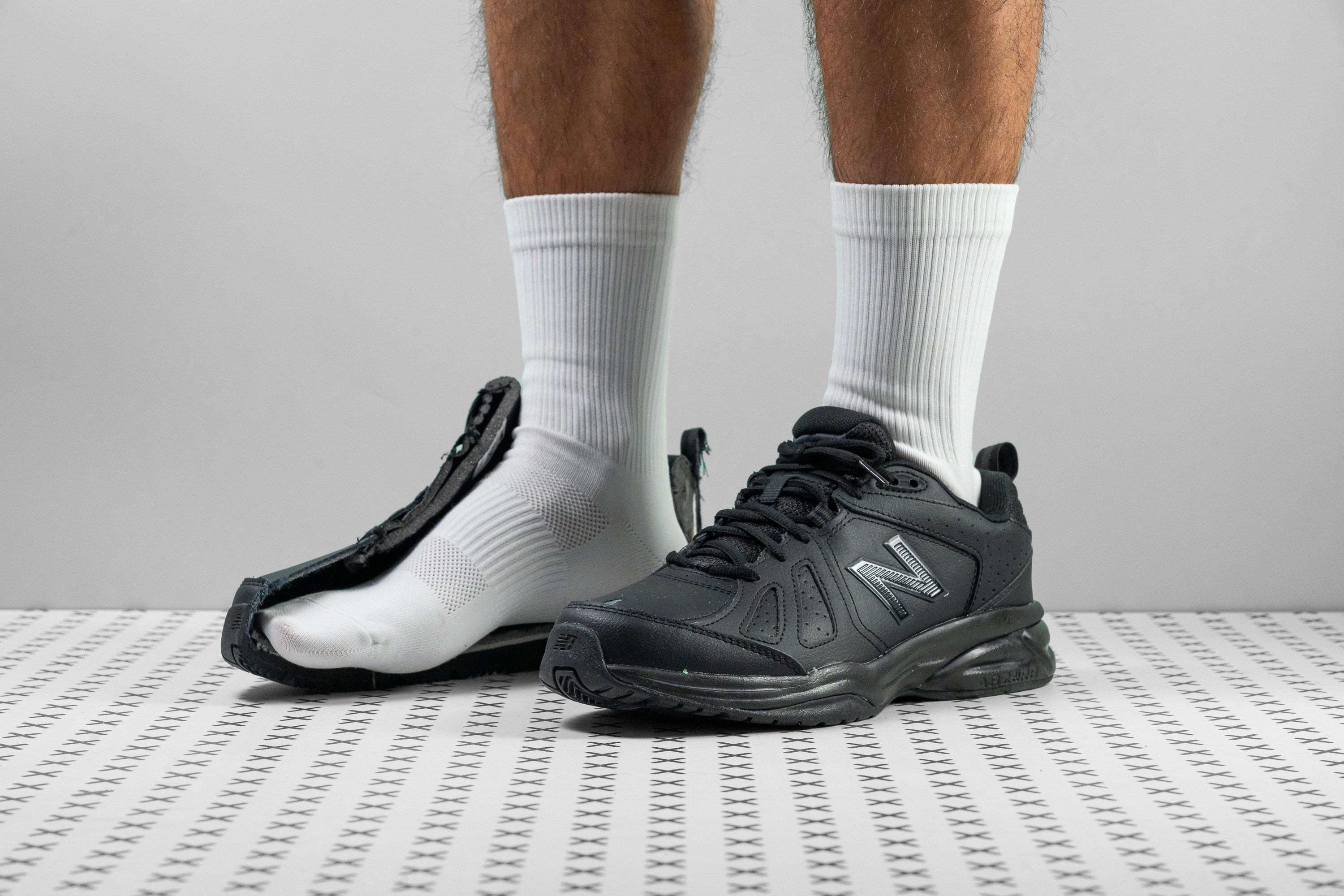 New Balance Men's 624 Review: Durable Walking Shoes & Comfort Features
