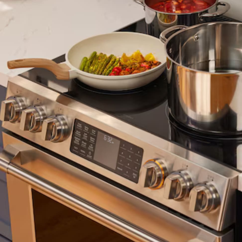 Top Reviews Electric Ranges：2025's Best Models Compared