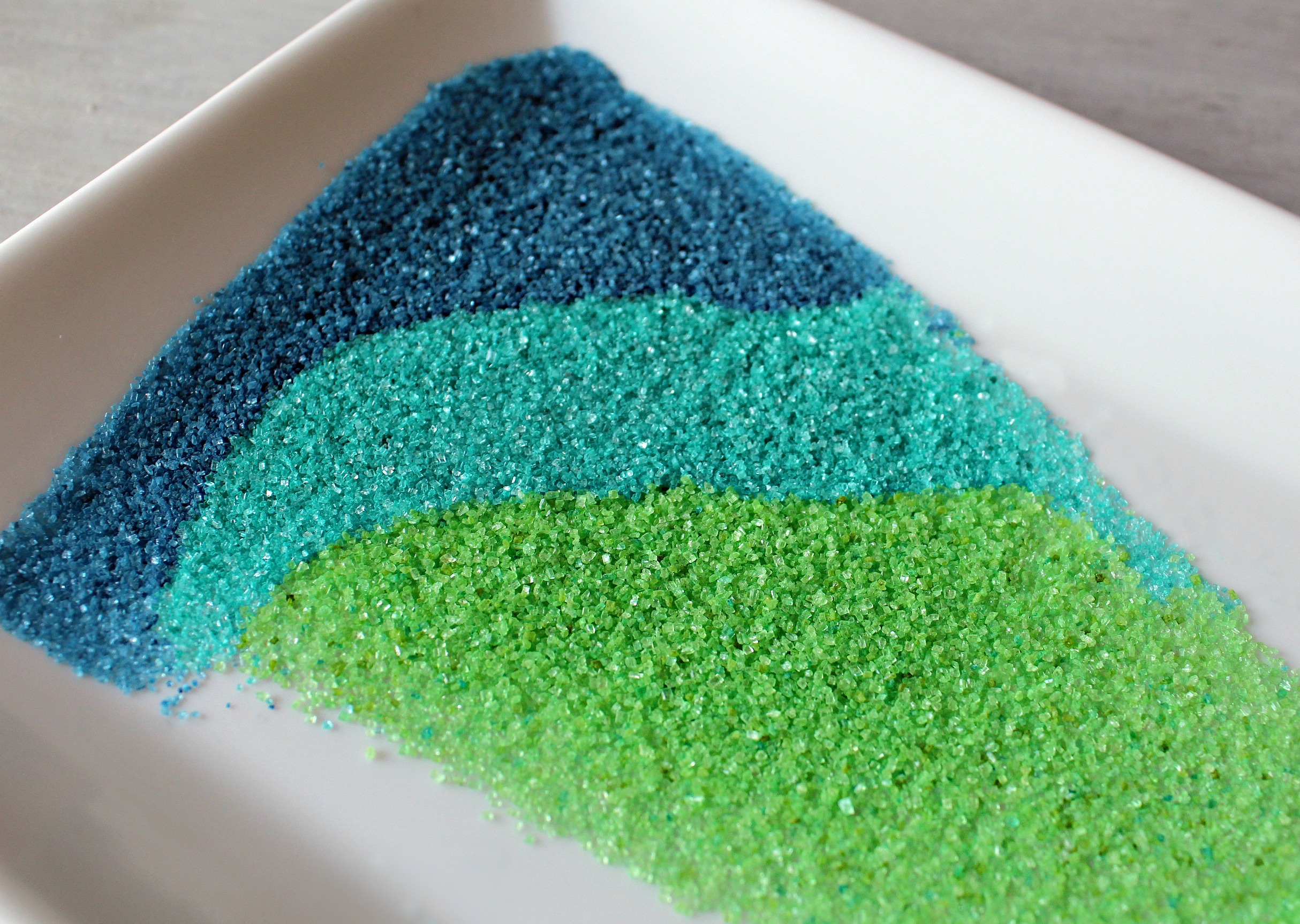 How to Make Colored Sanding Sugar at Home in 3 Simple Steps