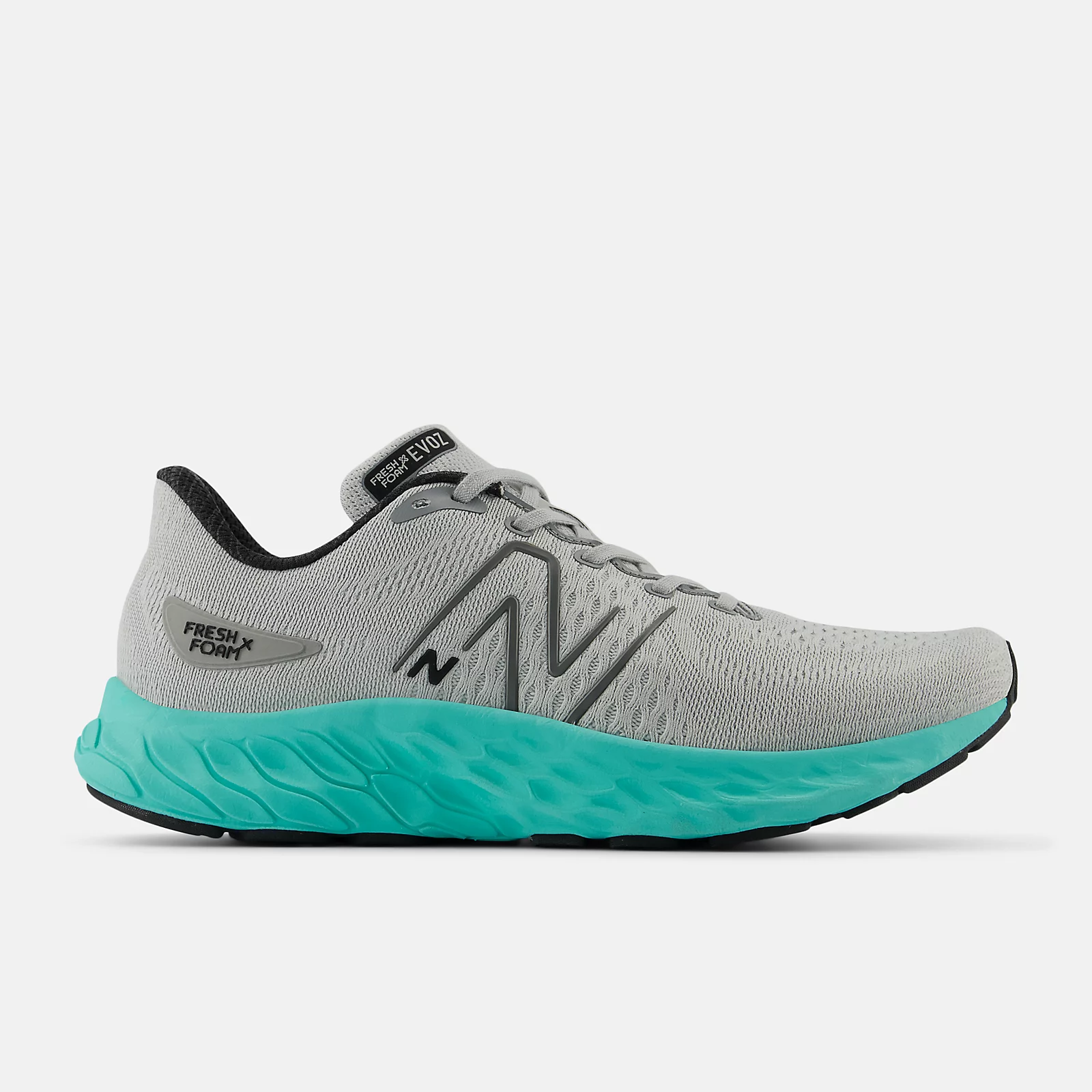 New Balance x Evoz V3 Review: Next-Level Running Shoes