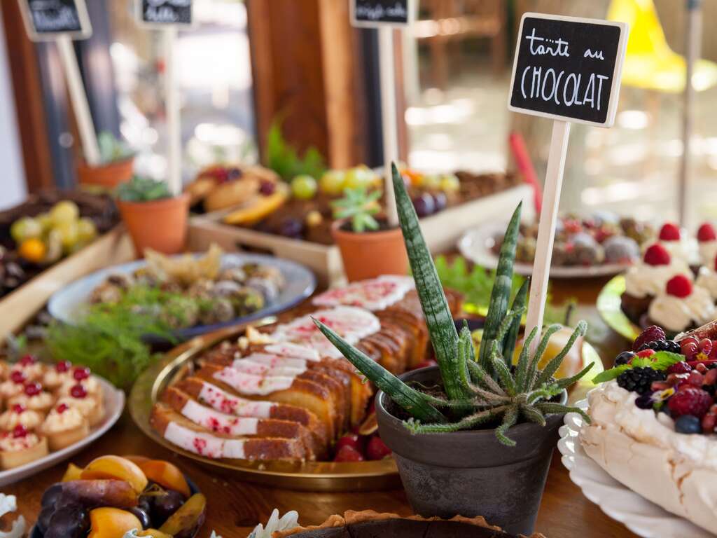 Top 10 Finger Foods for Funeral Reception Everyone Loves