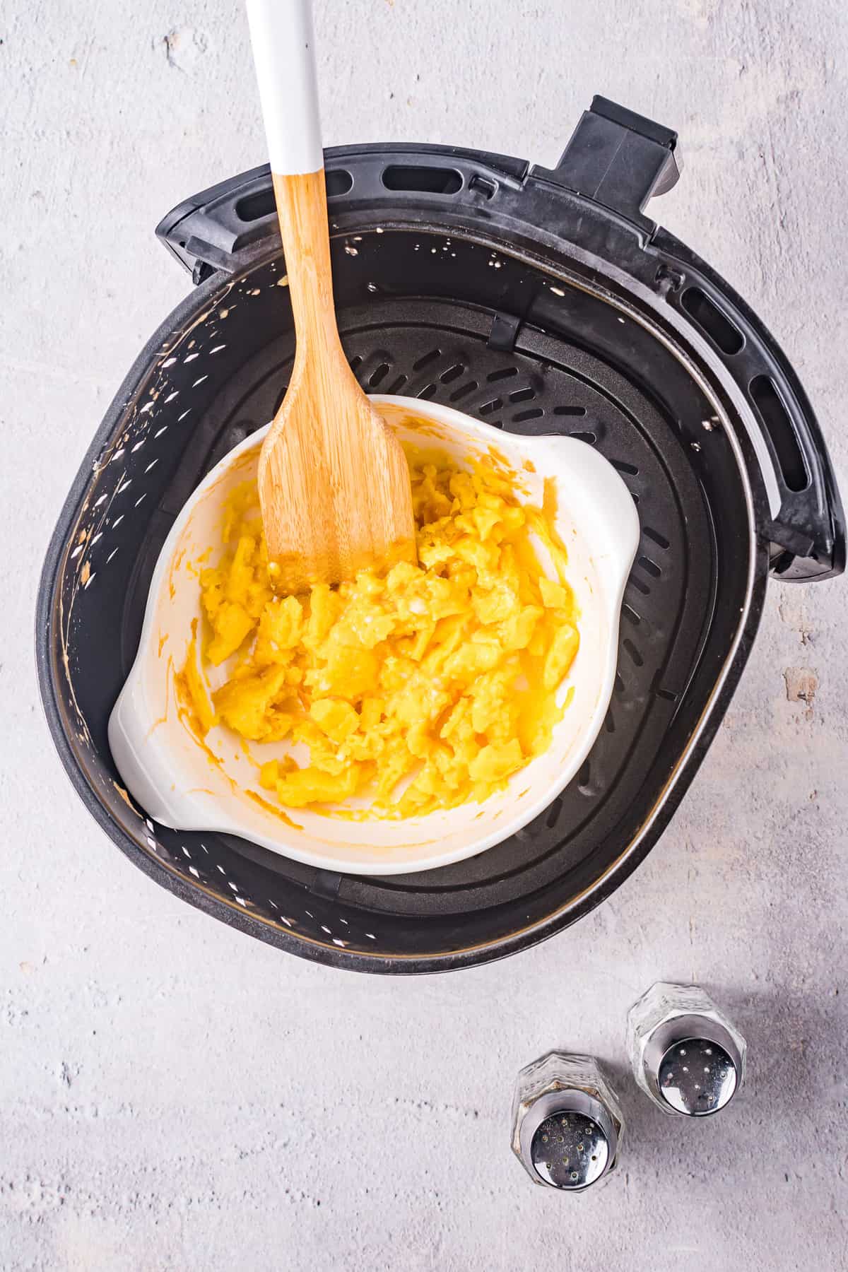 Can I Cook Scrambled Eggs in Air Fryer? Easy Step-by-Step!