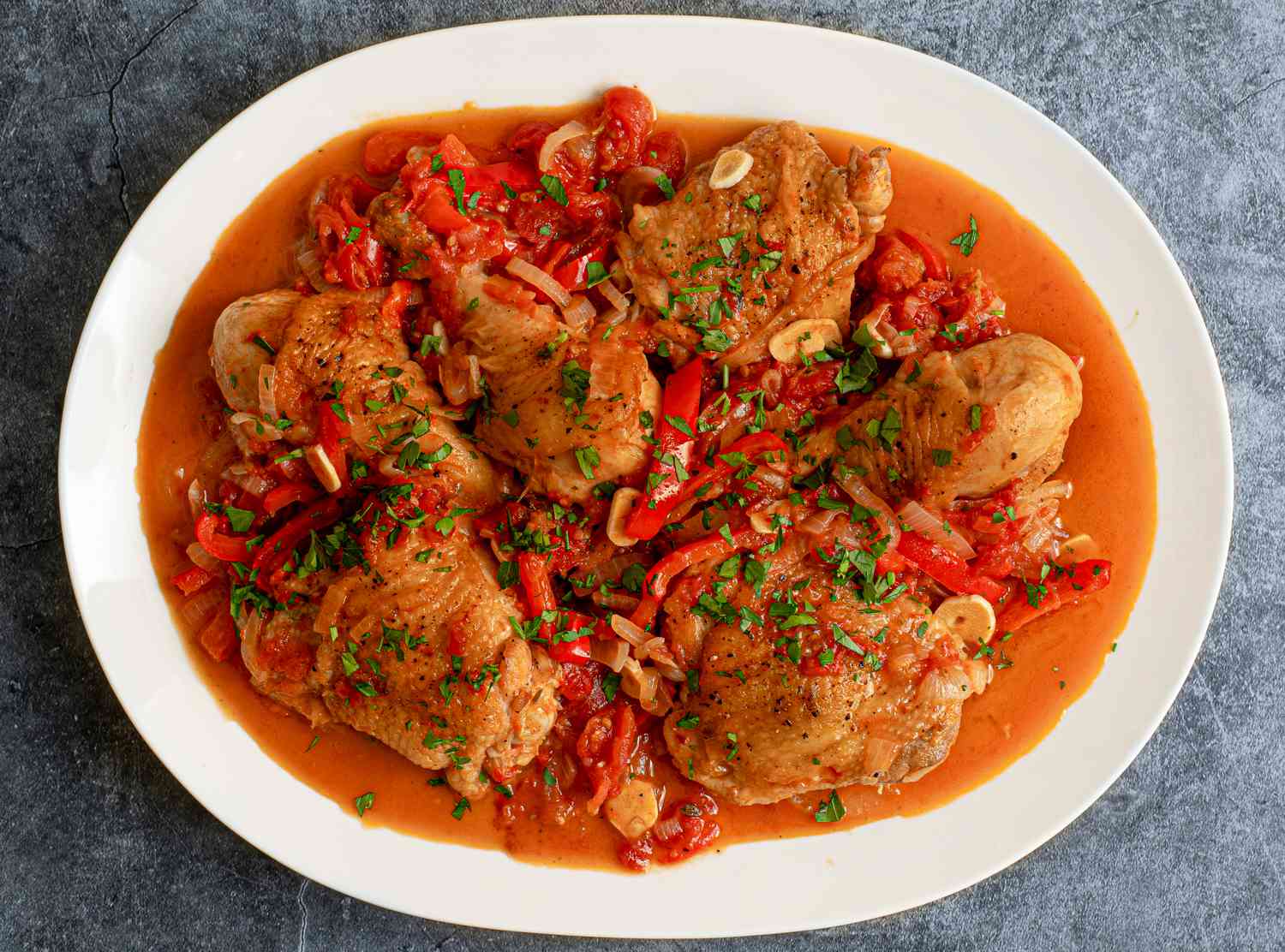 Chicken with Red Peppers and Tomatoes: Easy & Delicious Recipe