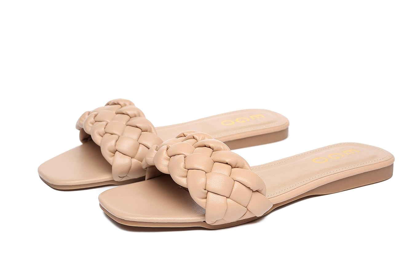 Nude Leather Sandals with Cushioned Footbed for Summer Style