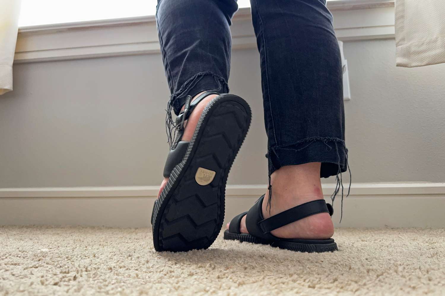 Discover the Best Shoe Station Sandals for Comfort & Fashion