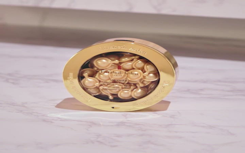 Elizabeth Arden Day Serum Review: Worth the Hype?